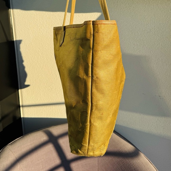 Yes Saint Laurent tote bag gold coated canvas - Picture 6 of 10